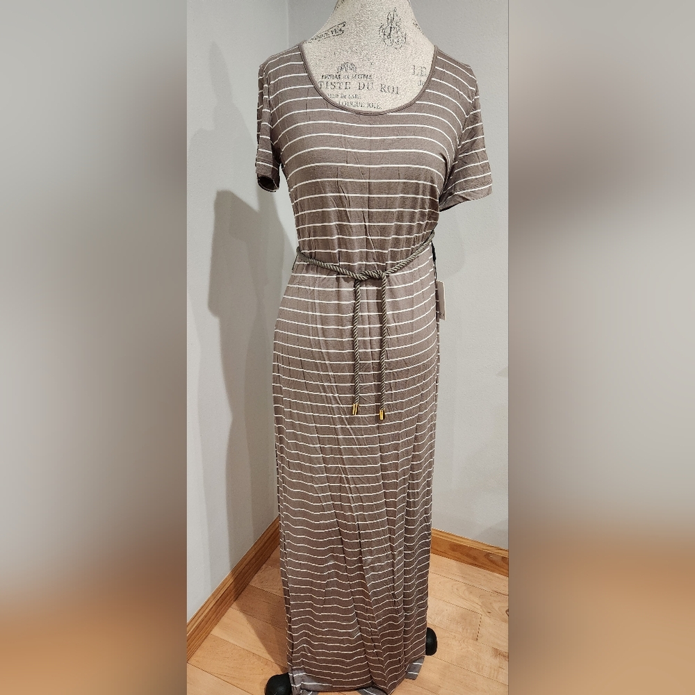 CALVIN KLEIN long striped belted dress in size 8